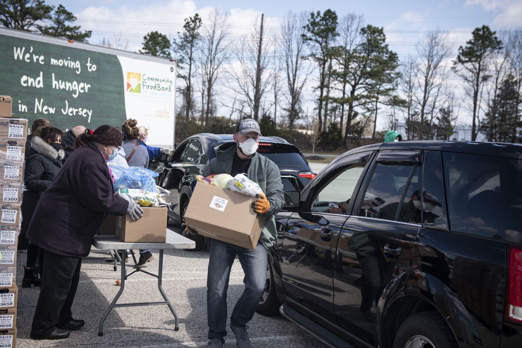 042320_nws_fooddrive